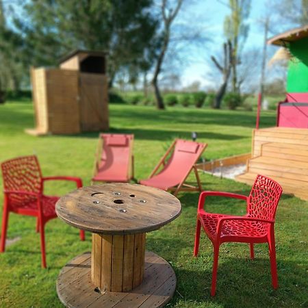 Le Val Daniniere B&B Adult Only Le Mesnil-Garnier Екстериор снимка